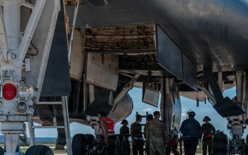 B-1B Lancer returns to Dyess following historic “backbone” surgery