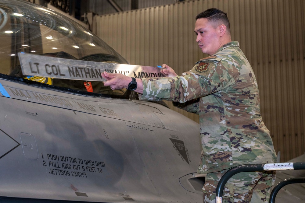 18th FIS Change of Command
