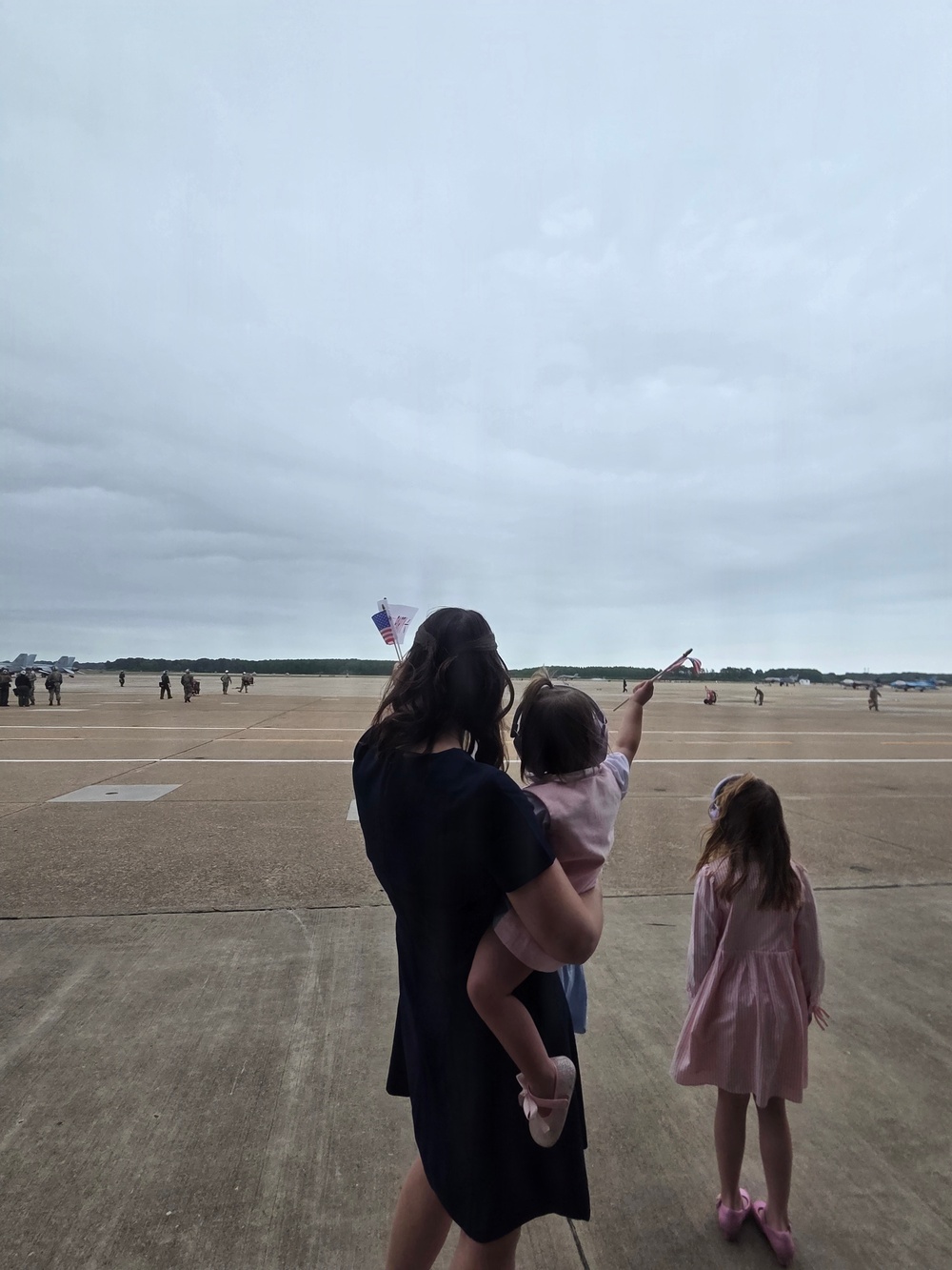 CVW-8 Returns Home Following Eleven-Month Deployment