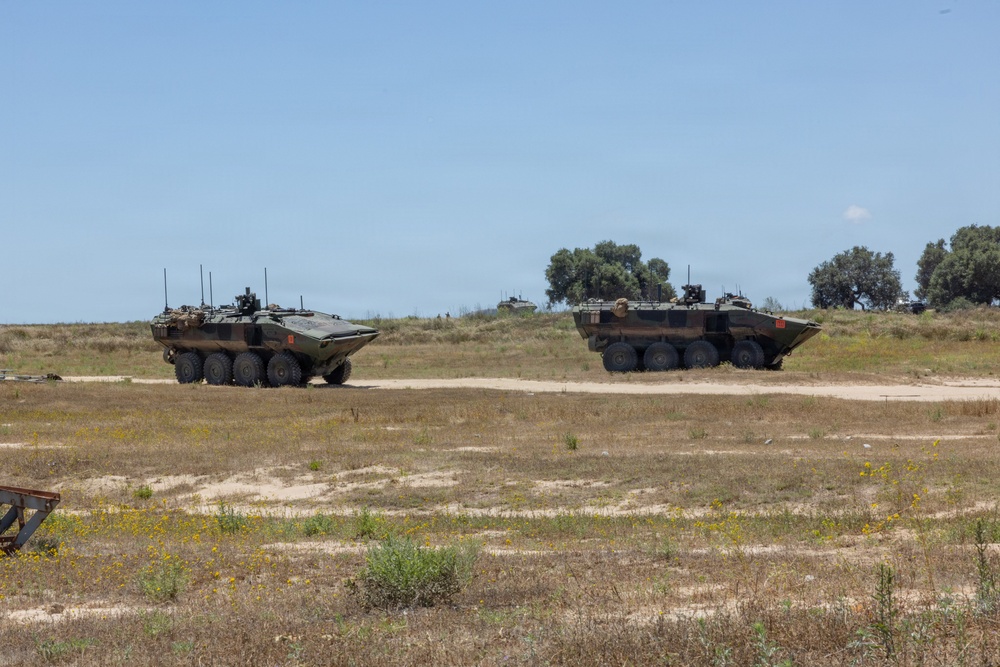 BLT 2/4 participate in a Mechanized Raid