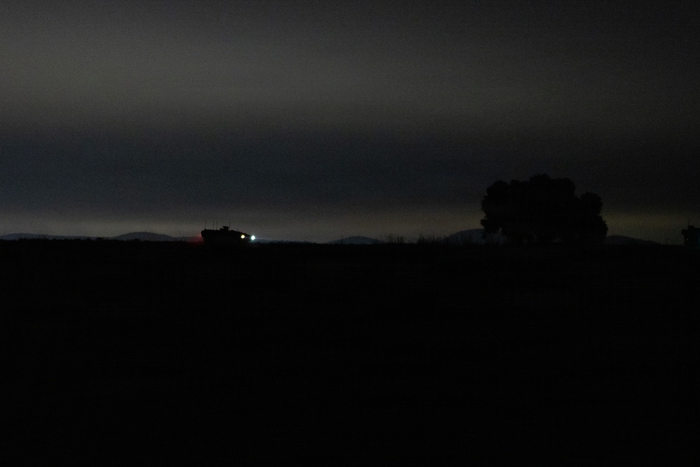 BLT 2/4 participate in a Night Mechanized Raid