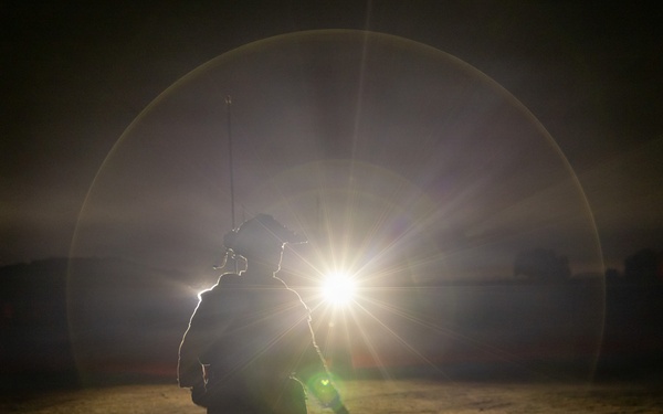 BLT 2/4 participate in a Night Mechanized Raid