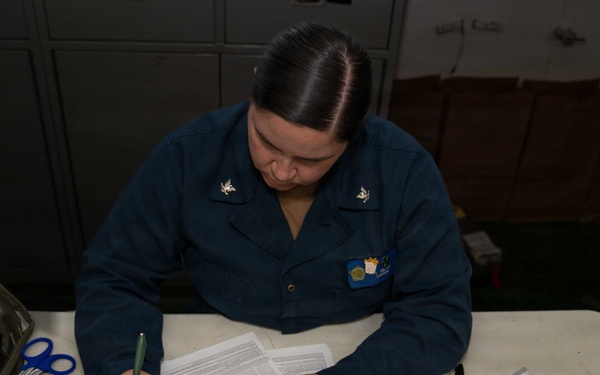 IKE conducts flight deck certification in the Atlantic Ocean
