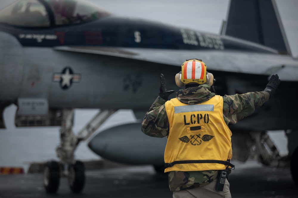 IKE conducts flight deck certification in the Atlantic Ocean