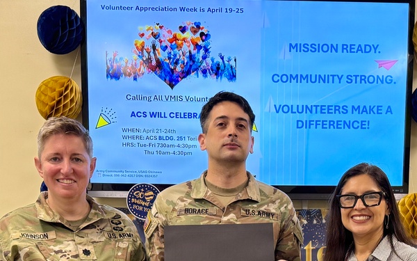 USAG Okinawa celebrates ACS volunteers