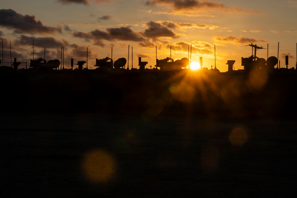 13th MEU Marines Participate in a Mechanized Raid