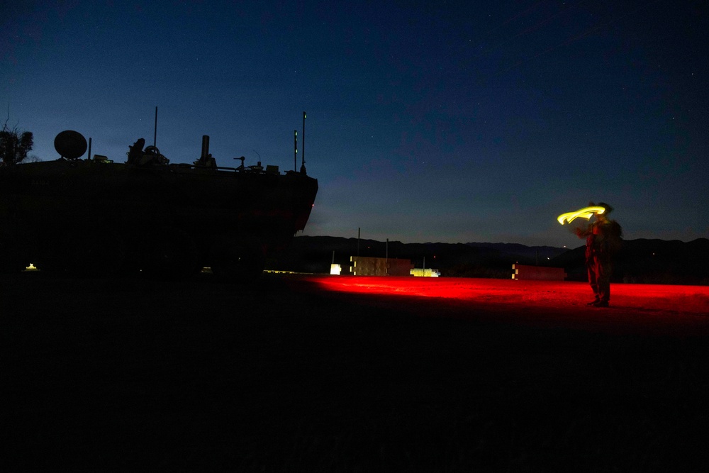 13th MEU Marines Participate in a Mechanized Raid