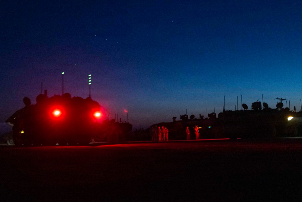 13th MEU Marines Participate in a Mechanized Raid
