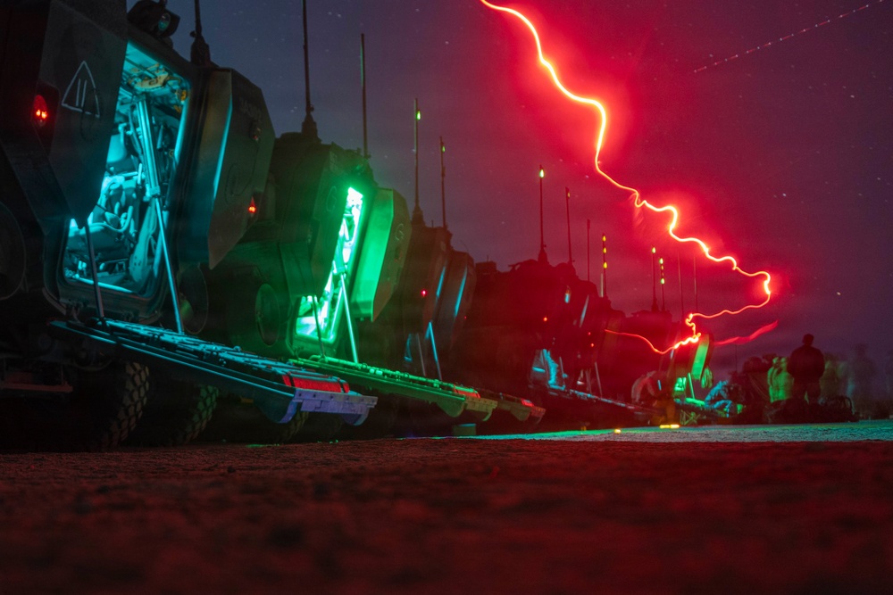 13th MEU Marines Participate in a Mechanized Raid