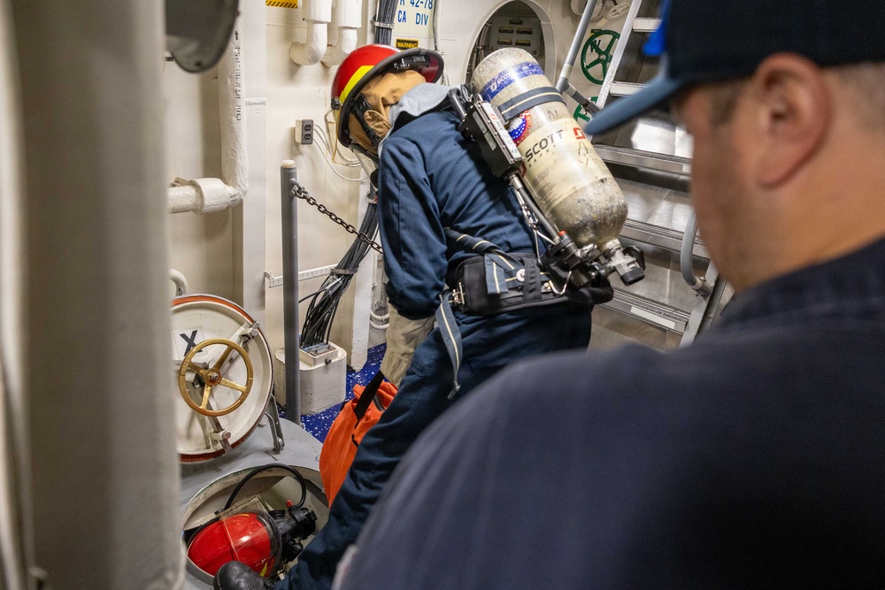 USS Mustin conducts a general quarters drill