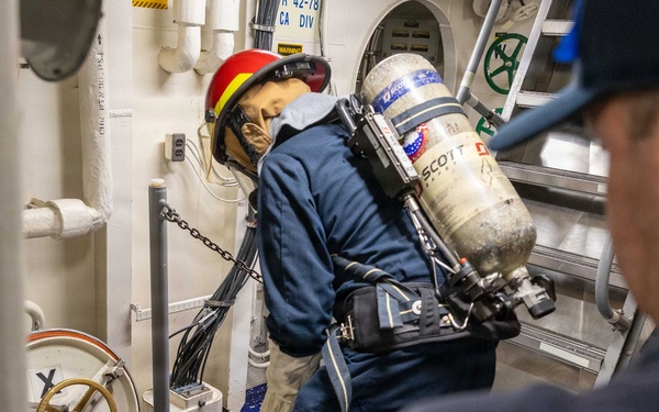USS Mustin conducts a general quarters drill