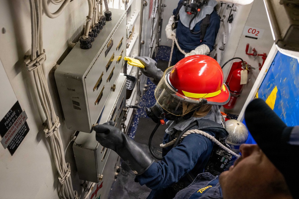 USS Mustin conducts a general quarters drill