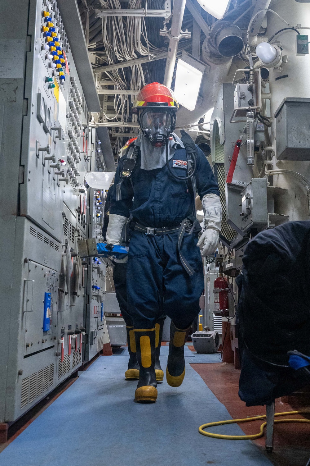 USS Mustin conducts a general quarters drill