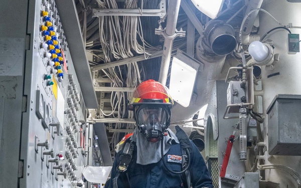 USS Mustin conducts a general quarters drill