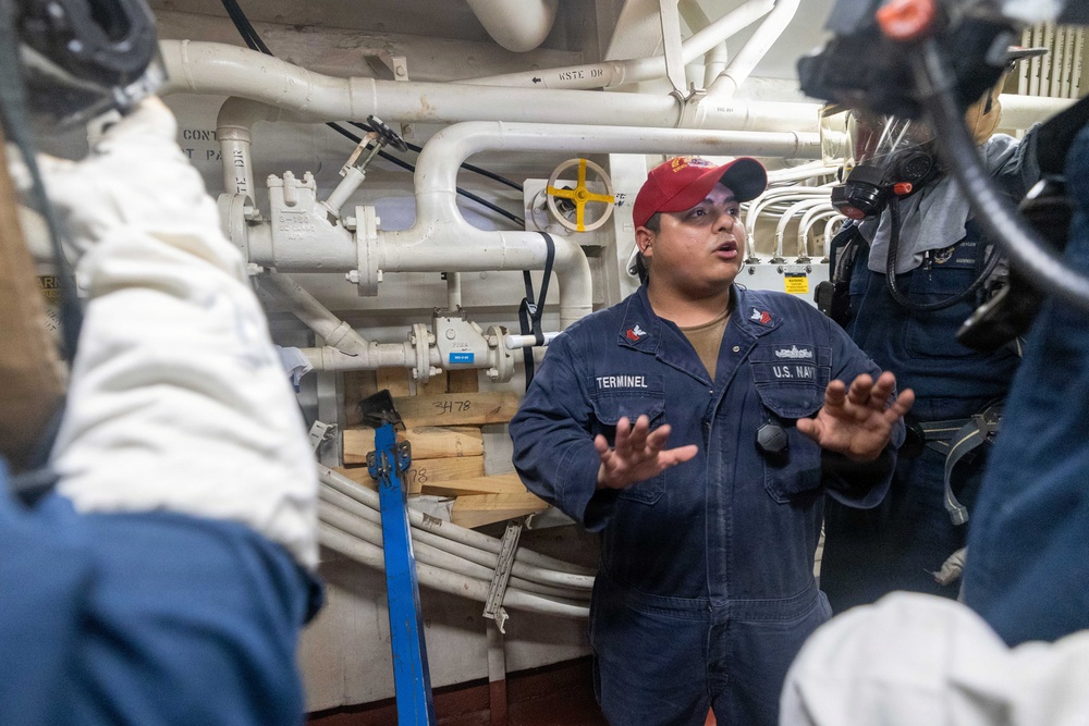 USS Mustin conducts a general quarters drill