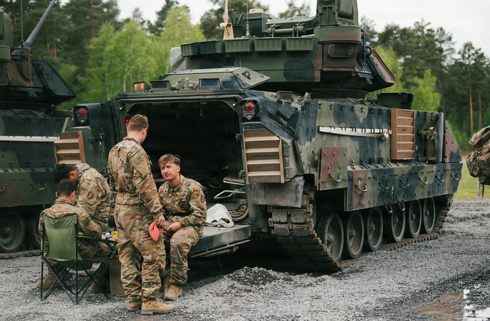 370th Armored Combat Engineer Company Bradley gunnery