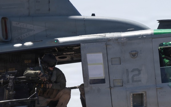 Marines coordinate close air support during Exercise Garnet Rattler