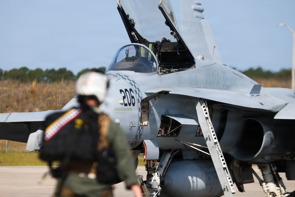 VMFA-312 Fly the Barn