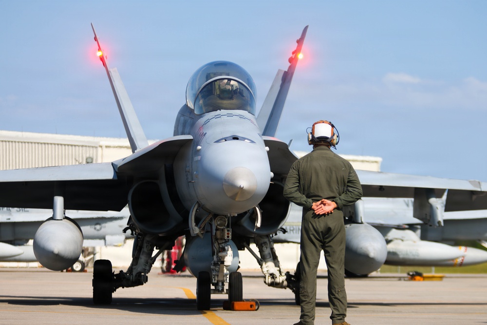 VMFA-312 Fly the Barn