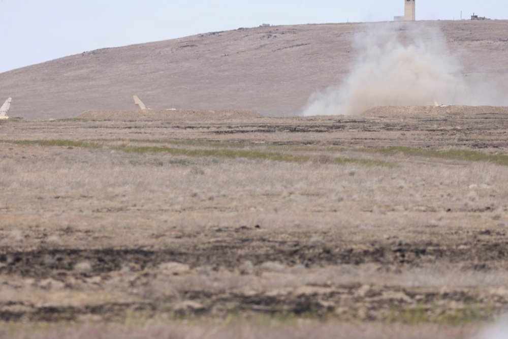 U.S. Marines coordinate close air support during Exercise Garnet Rattler