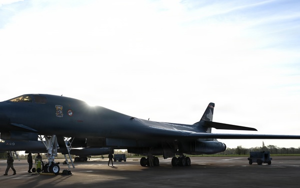 B-1B Lancers takeoff for conditioning flight