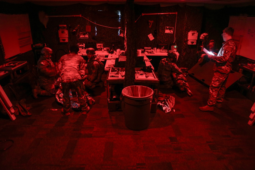 BACH Medics, 101st Soldiers Complete High-Stress Trauma Training