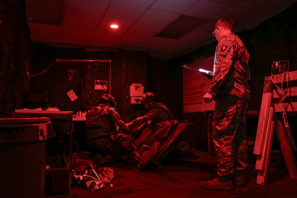 BACH Medics, 101st Soldiers Complete High-Stress Trauma Training