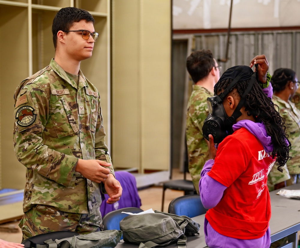 552nd ACW Supports KUDOS Event for Military Children