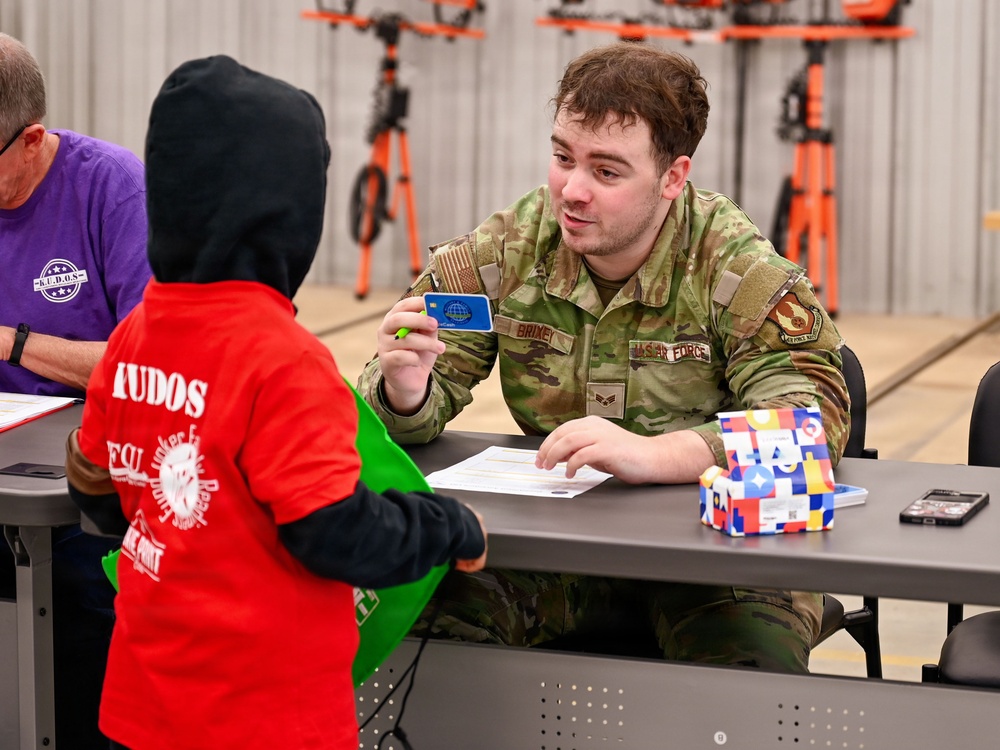 552nd ACW Supports KUDOS Event for Military Children