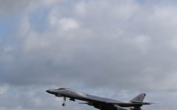 B-1B Lancers takeoff for conditioning flight