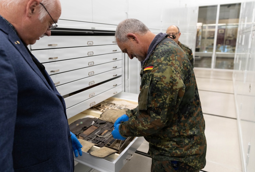 Tour for Directors of Ulm  Hospital, Germany, and Walter Reed National Military Medical Center