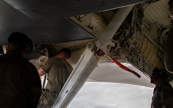 KC-135 maintenance
