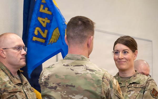 Lt. Col. Kristin Daigle Assumes Command of Comm