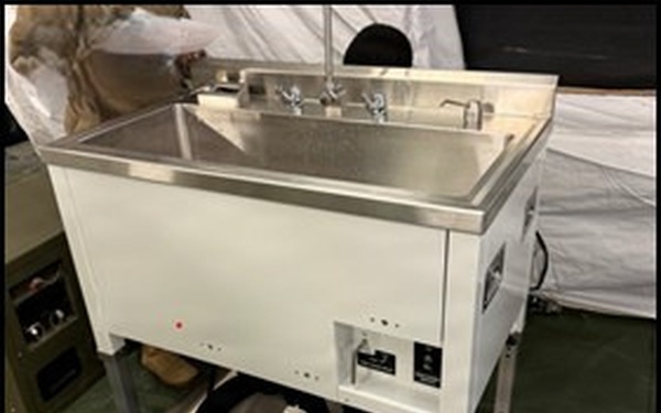 MTEAC Tests Modernized Scrub Sinks