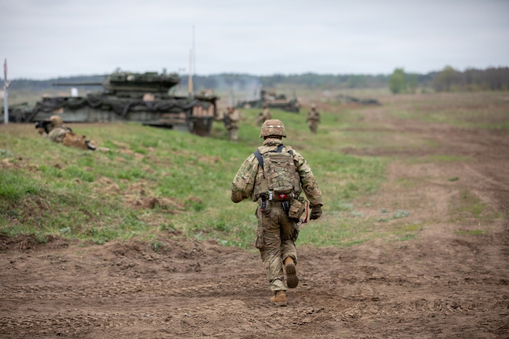 U.S. Soldiers from the 1st Squadron, 2d Cavalry Regiment conduct live-fire exercise