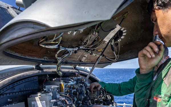 USS Iwo Jima Sailors Conduct MH-60S Seahawk Pre-flight Checks