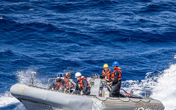 USS Iwo Jima Conducts Small Boat Operations