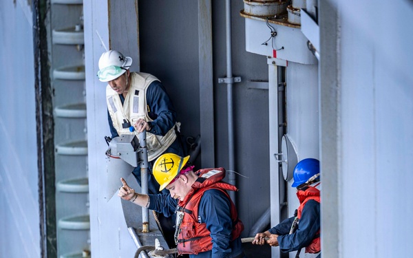 USS Iwo Jima Conducts Small Boat Operations