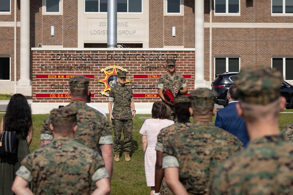 2nd MLG Commanding General Recognizes Federal Civilian Employees