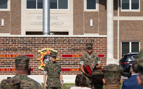2nd MLG Commanding General Recognizes Federal Civilian Employees