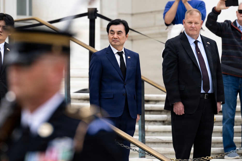 Republic of Korea Minister of National Defense Ahn Gyu-back Visits ANC