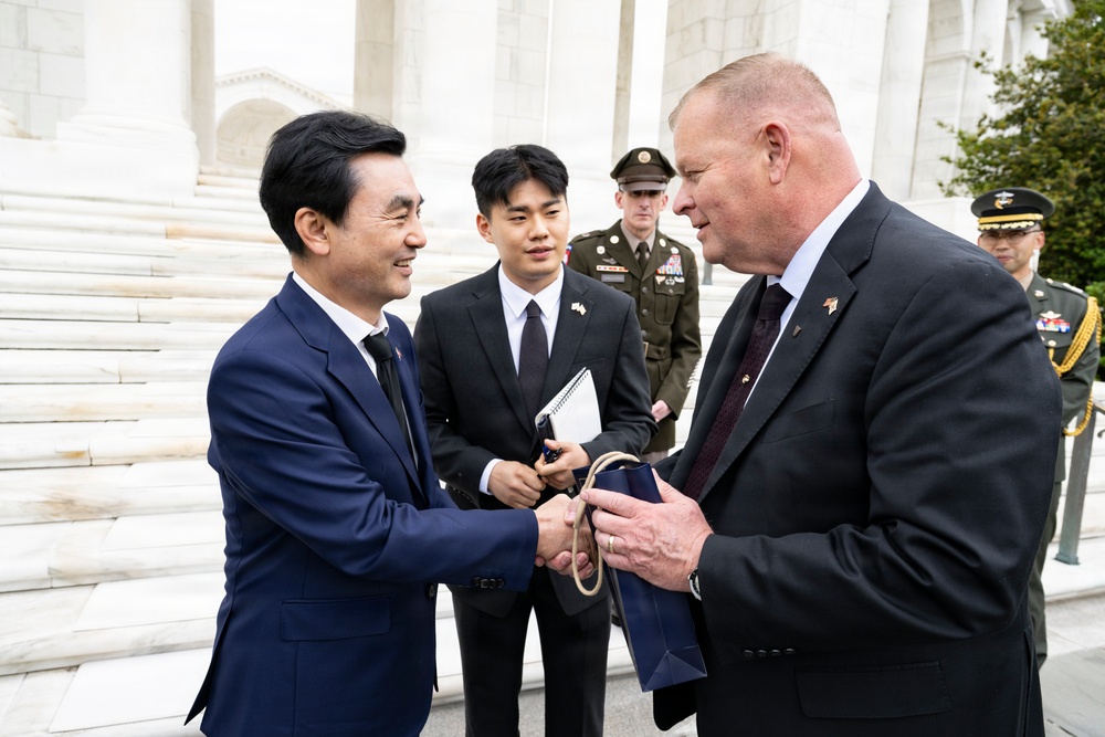 Republic of Korea Minister of National Defense Ahn Gyu-back Visits ANC