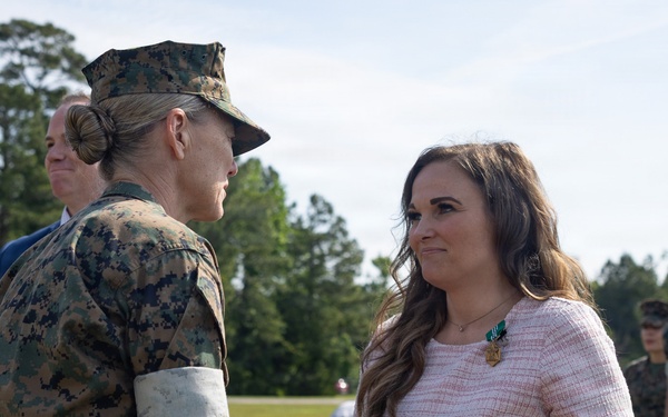 2nd MLG Commanding General Recognizes Federal Civilian Employees