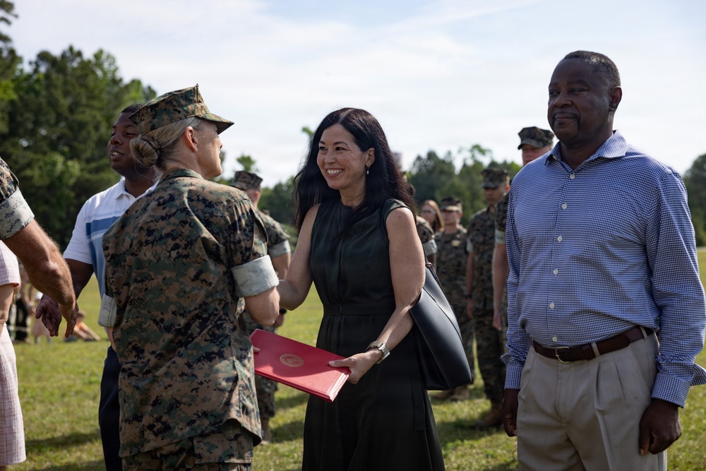 2nd MLG Commanding General Recognizes Federal Civilian Employees
