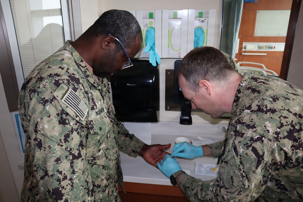 Navy medical personnel aboard MCB Camp Pendleton train on walking blood bank operations at NHCP