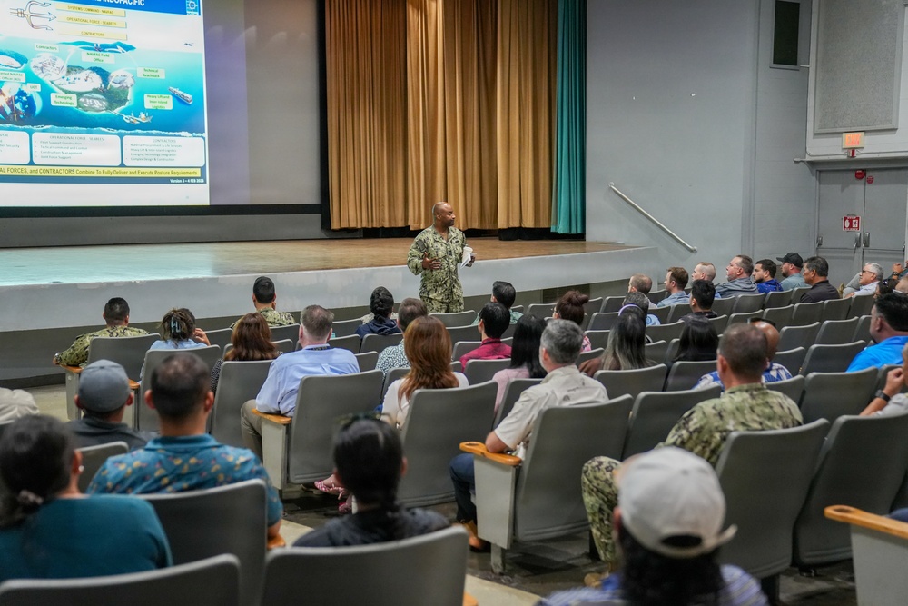 NAVFAC Pacific Commander Speaks at OICC PHNSY All-Hands