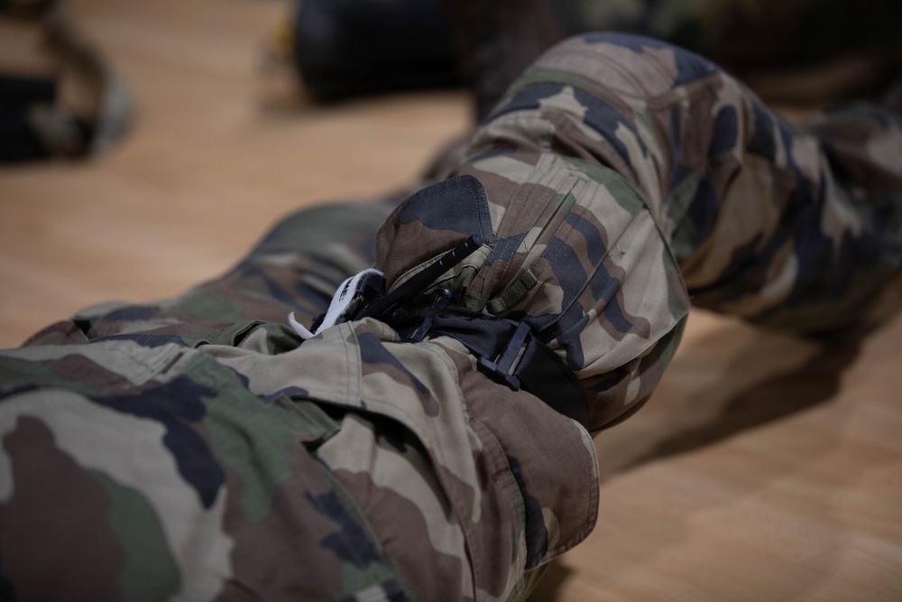 U.S. Soldiers train Lithuanian Riflemen's Union