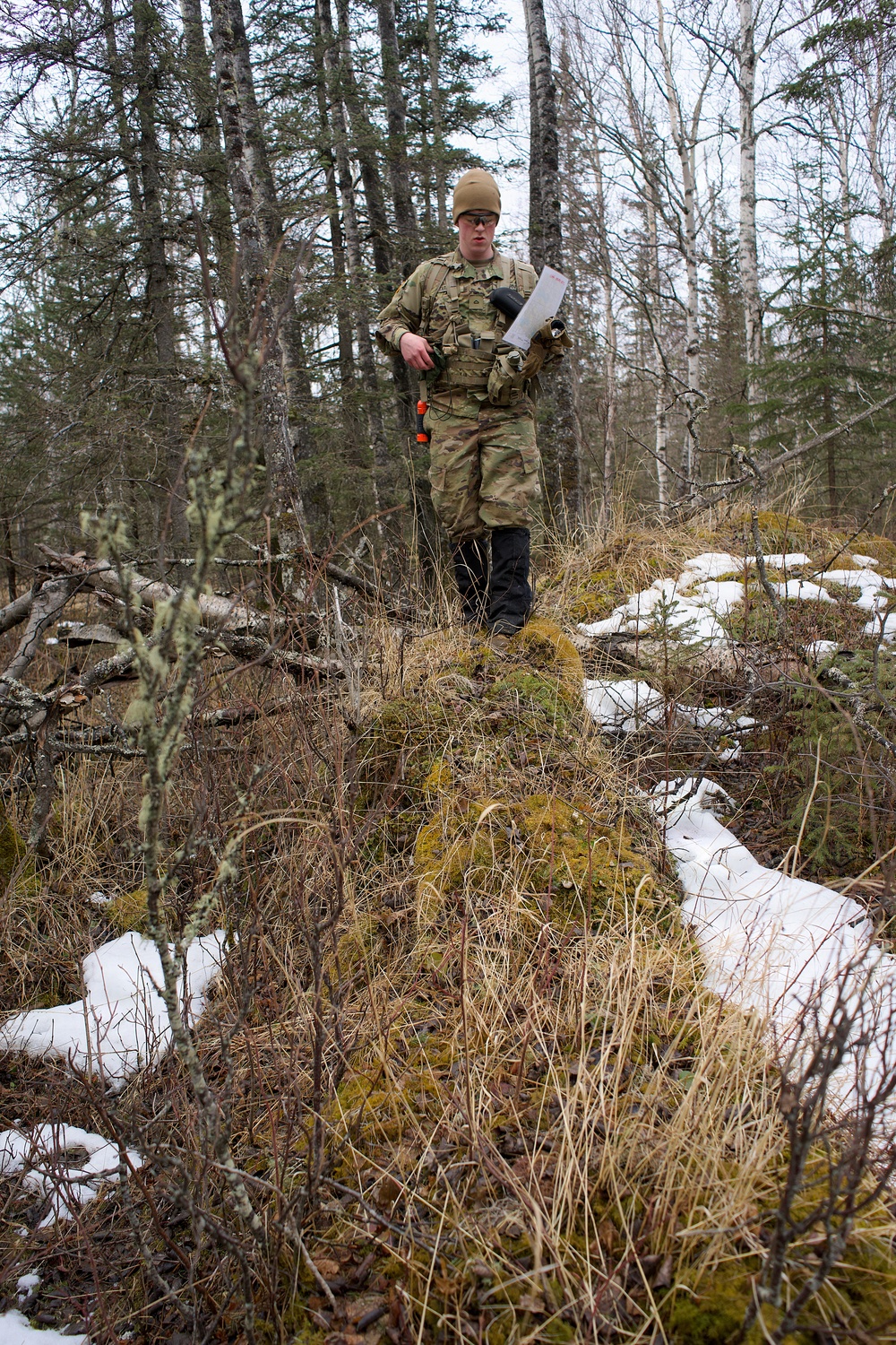 University of Alaska Army ROTC cadets train at Alcantra Armory