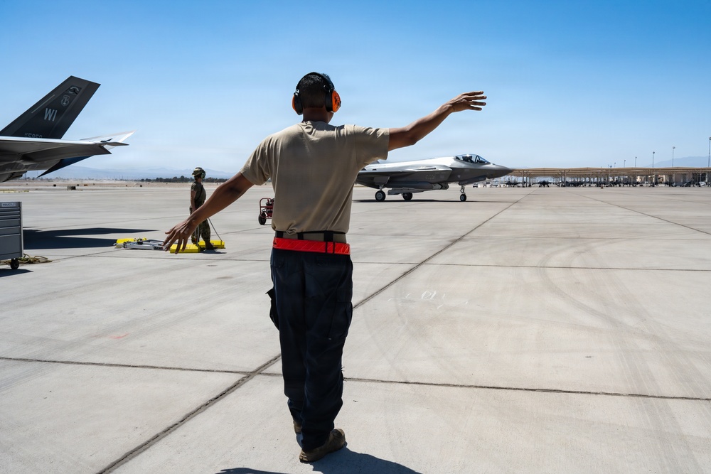 Wisconsin Air National Guard F-35s integrate with 6 WPS