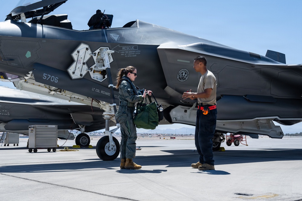 Wisconsin Air National Guard F-35s integrate with 6 WPS